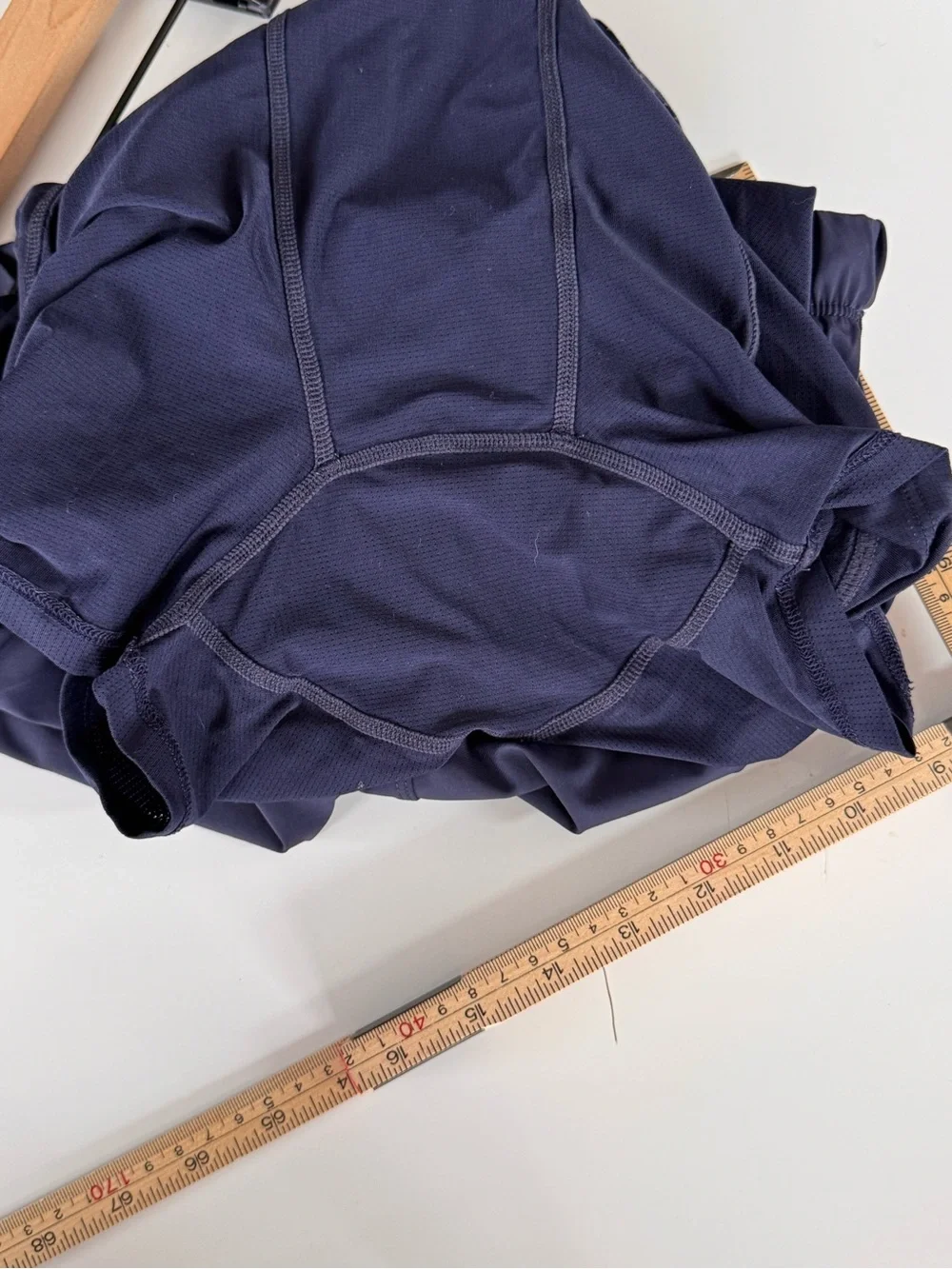 Men’s Fabletics Navy Blue Lined Running / Active Short with Pockets XS